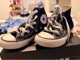 Crocs y converse size 12 c