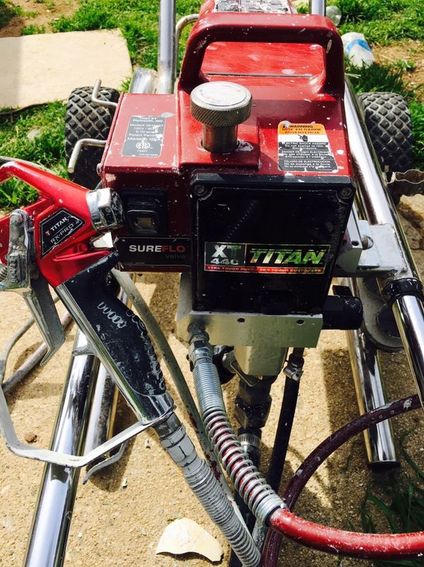 Titan xt 440 airless sprayer for Sale in Beaumont, CA OfferUp