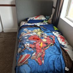 Bed frame twin size