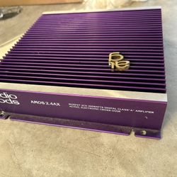 Audio Gods Amos 2.4ax 400W amplifier for car has red LED blinking.