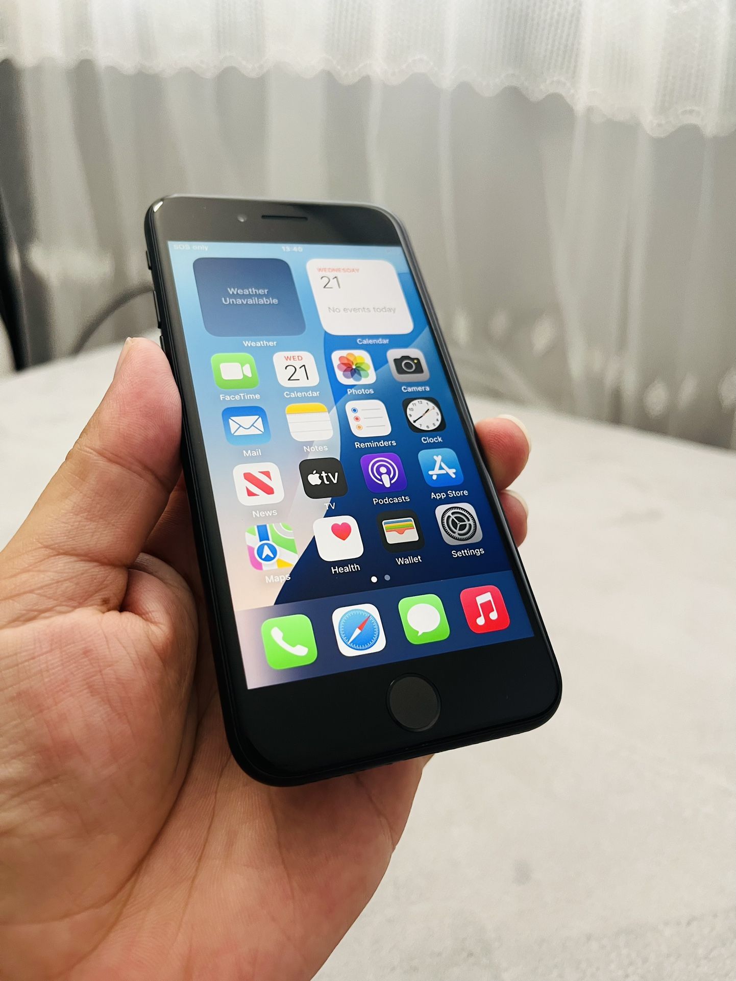 iPhone SE 2nd Gen – 64GB – Unlocked – 100% Battery Health – Brand New