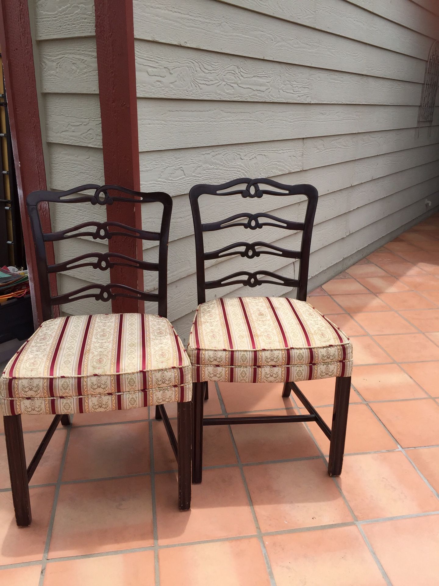 Six antic Chairs in good conditions