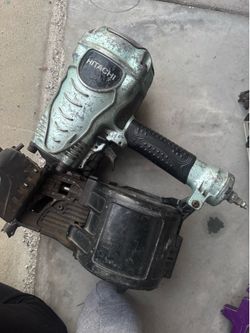 Nail gun