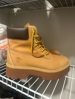Women’s Timberland Platform Boots Wheat size 10