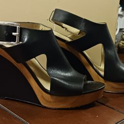 Michael By Michael Kors Heels SZ 8 1/2