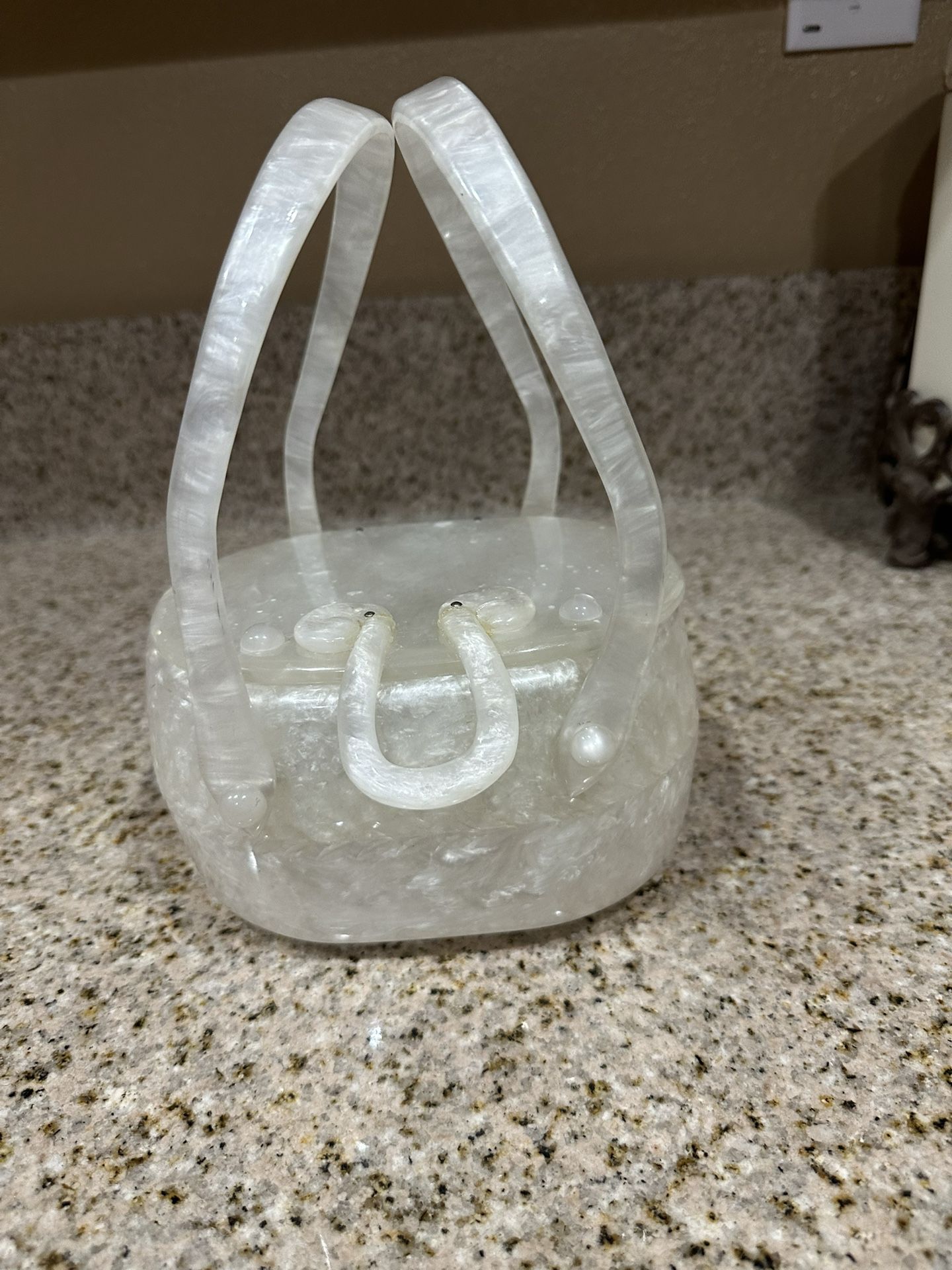 Vintage Llewellyn Inc Lucinite Purse