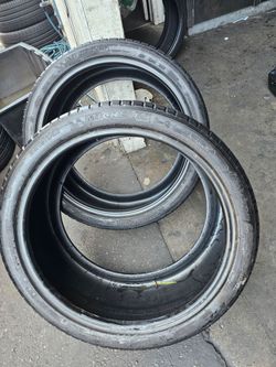 I Am Selling This Two Pcs Of Tires MICHELIN PILOT SUPER SPORT ZP 285/30/20" 75%