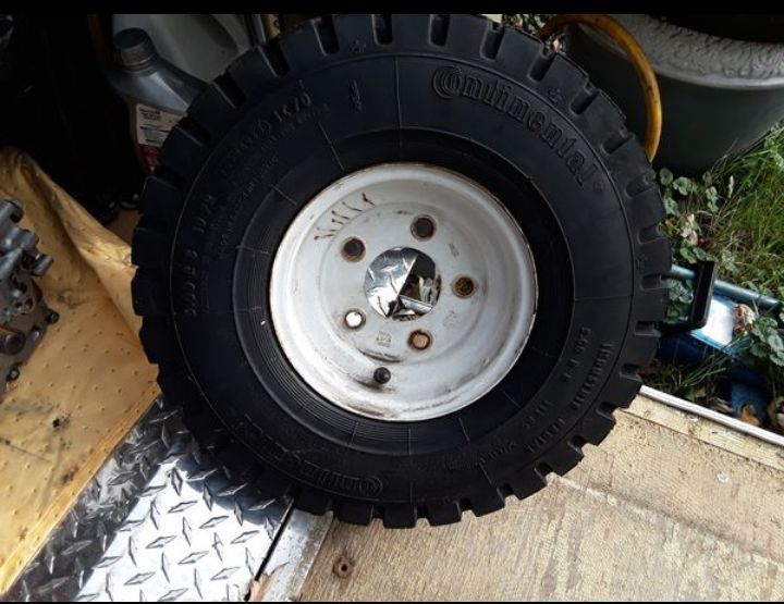 Two 5.00 R 8 10 pr Continental Tire 5.00 R 8 10 pr like New best price takes it