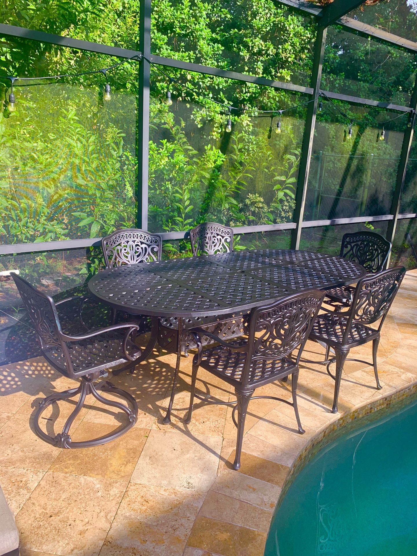 Hanamint Cast Iron Aluminum Outdoor Dining Set including 84” Table and Seating for six