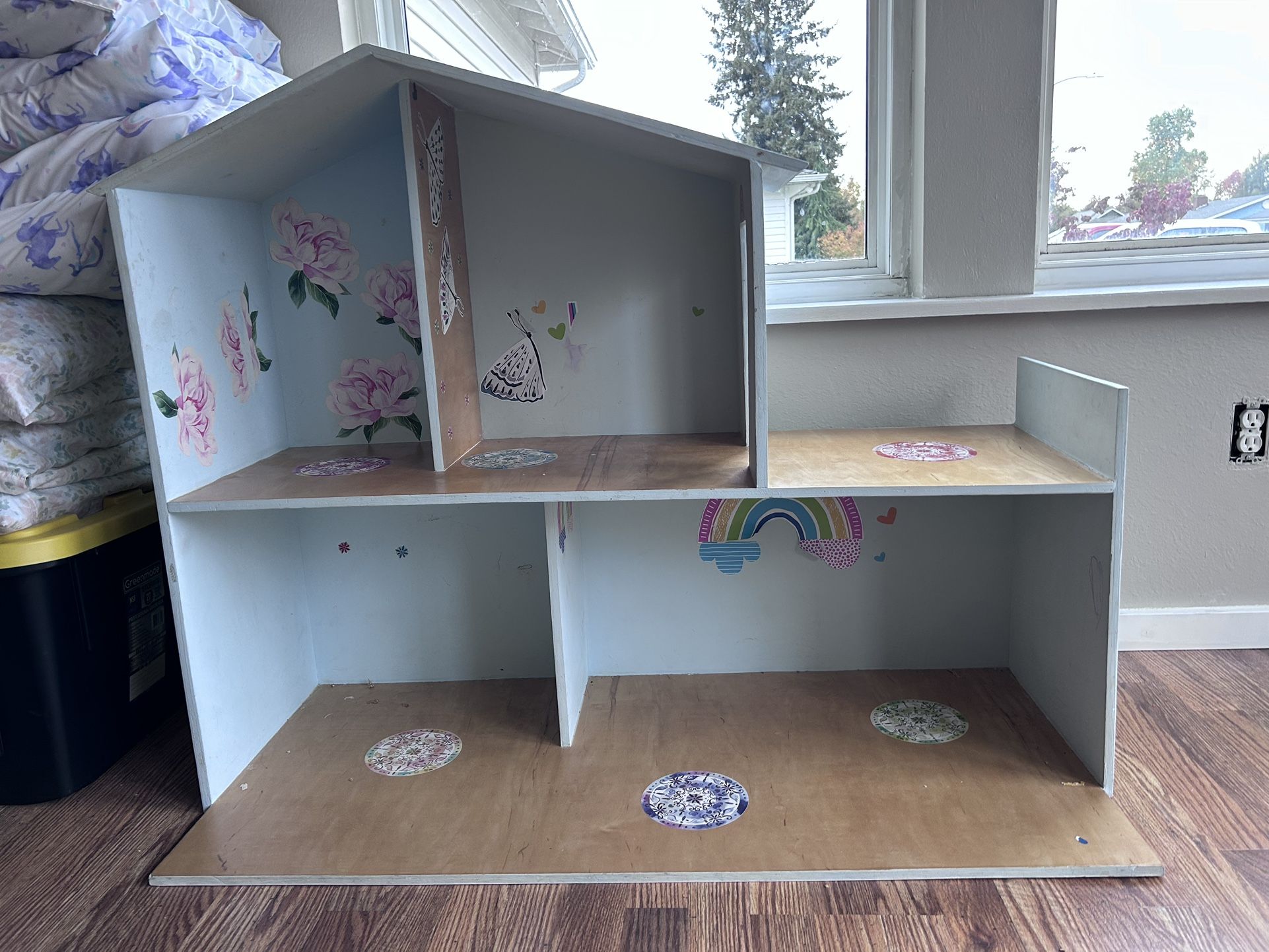 Free Handmade Doll House