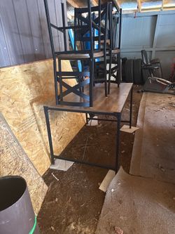 table and 4 chairs