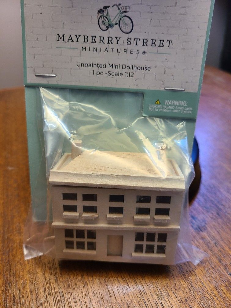 Mayberry Street 1:12 Scale Dollhouse – Unpainted & Ready for Your Creativity!