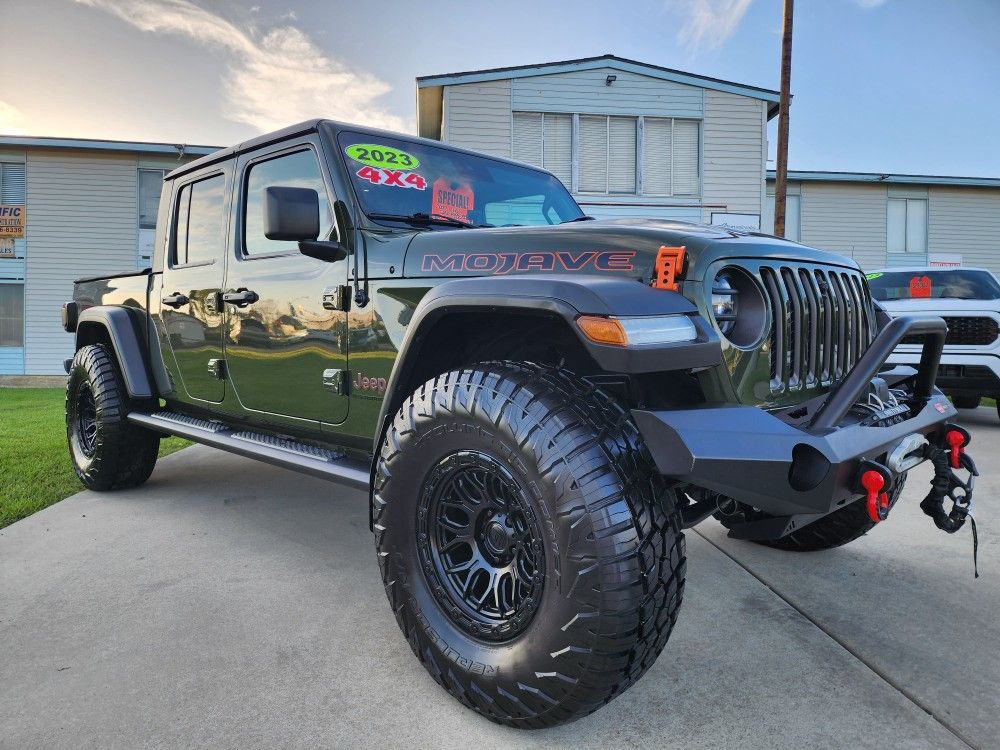 2023 Jeep Gladiator