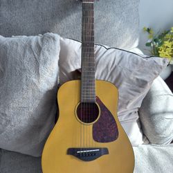 Yamaha Guitar Junior