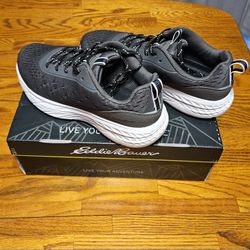 Eddie Bauer, Accelerate Black & White 9M