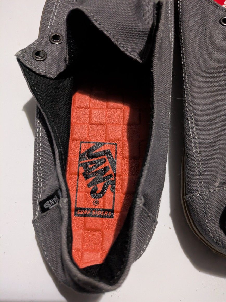 Van Brand New 10.5, Brand New