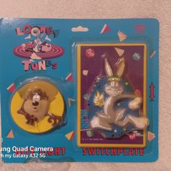 Vintage Looney tunes nite light & switch plate set