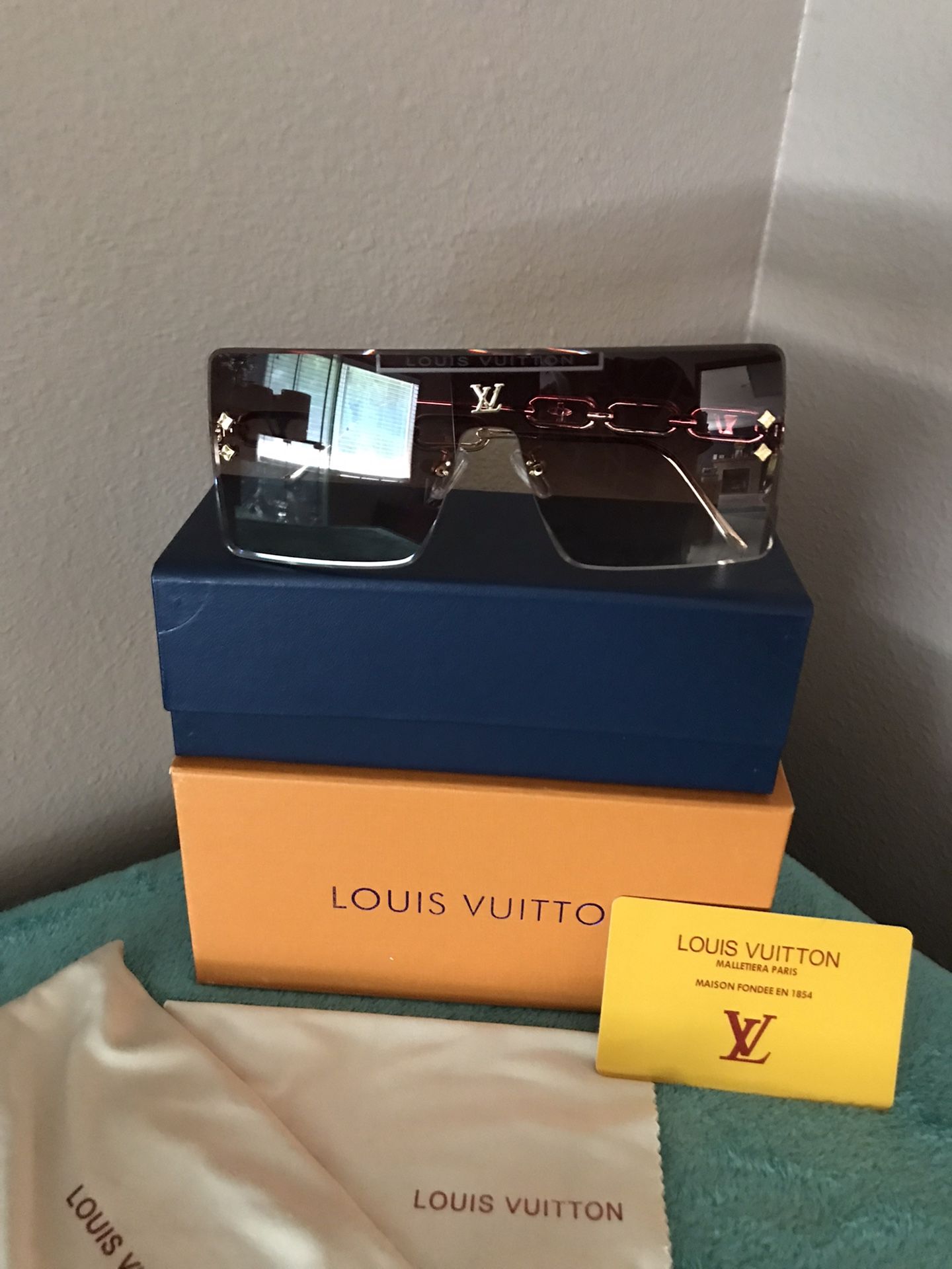 Sunglasses for woman