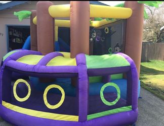 Kids Jumbo bouncy Jungle theme