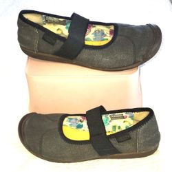 KEEN Women's Mary Jane Canvas Slip-On US Women’s 8   Preowned - No Box 