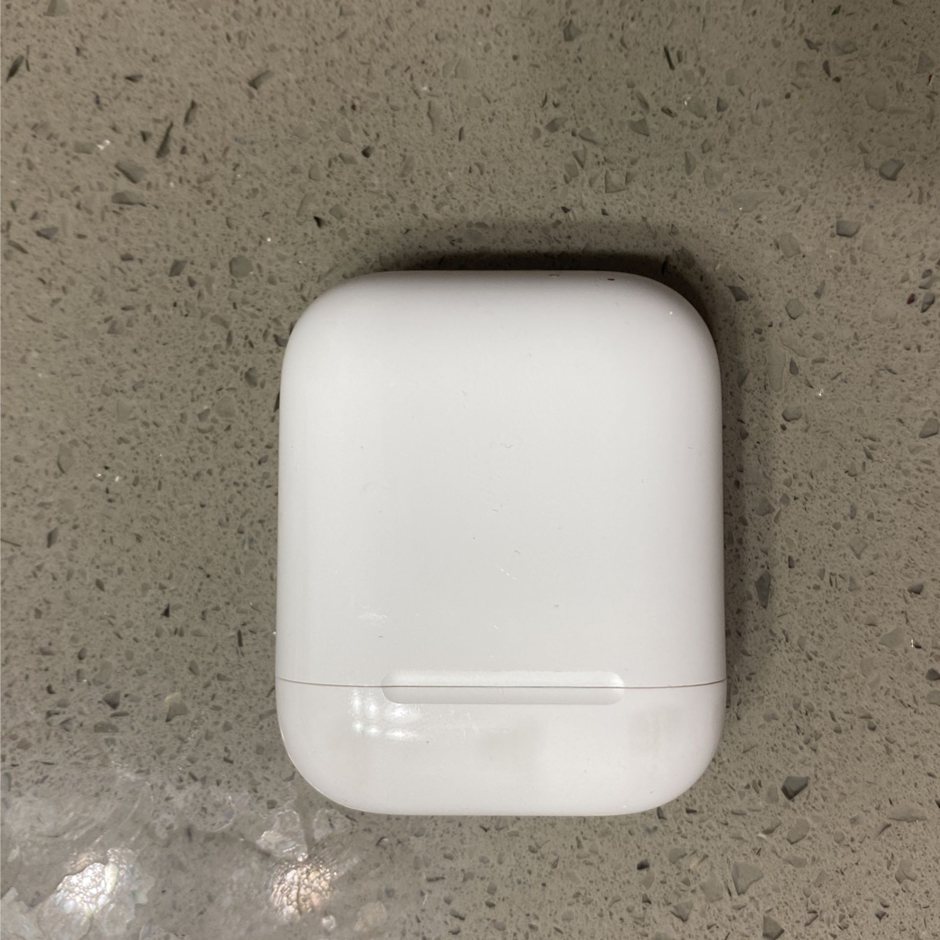 Apple Airpods - 2nd generation