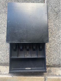 Electronic cash drawer