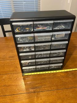 HANDYMAN HARDWARE ORGANIZER (W/ MISC ITEMS)