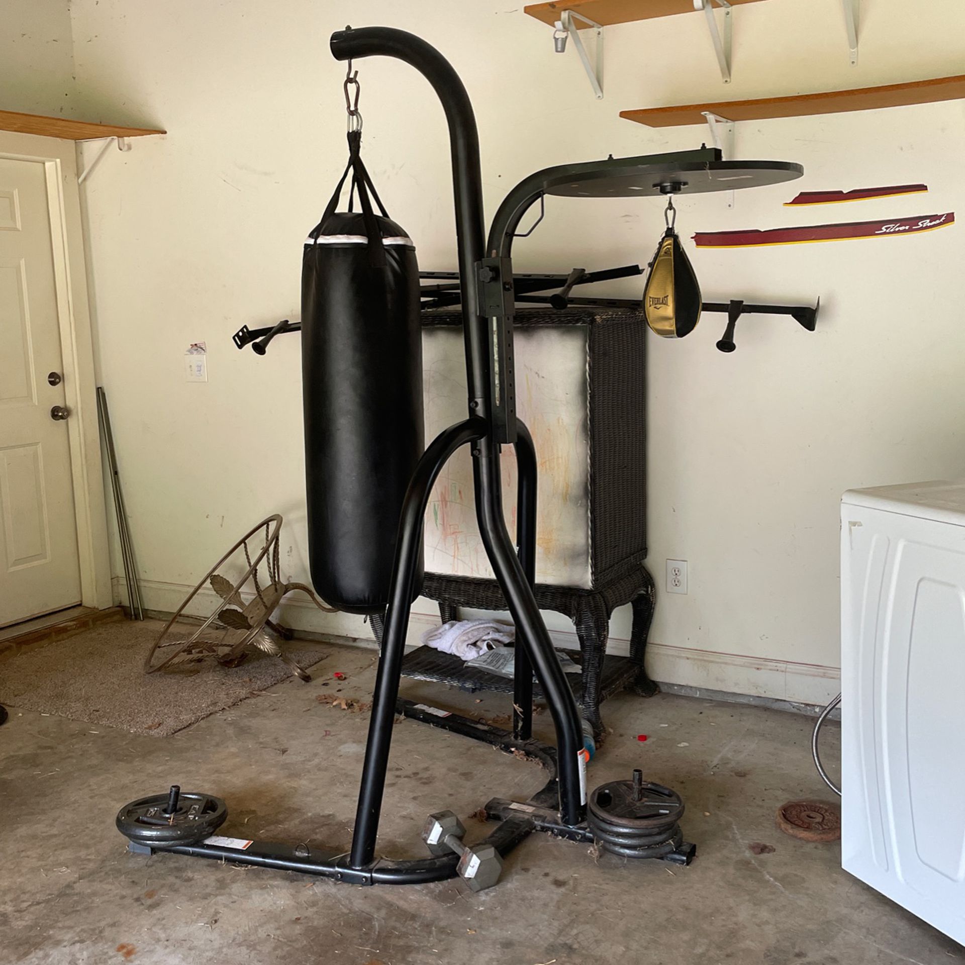 Heavy Bag/speed Bag On A Stand 