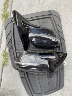 2018 To 2020 Nissan Pathfinder Driver And Passenger Mirror OEM