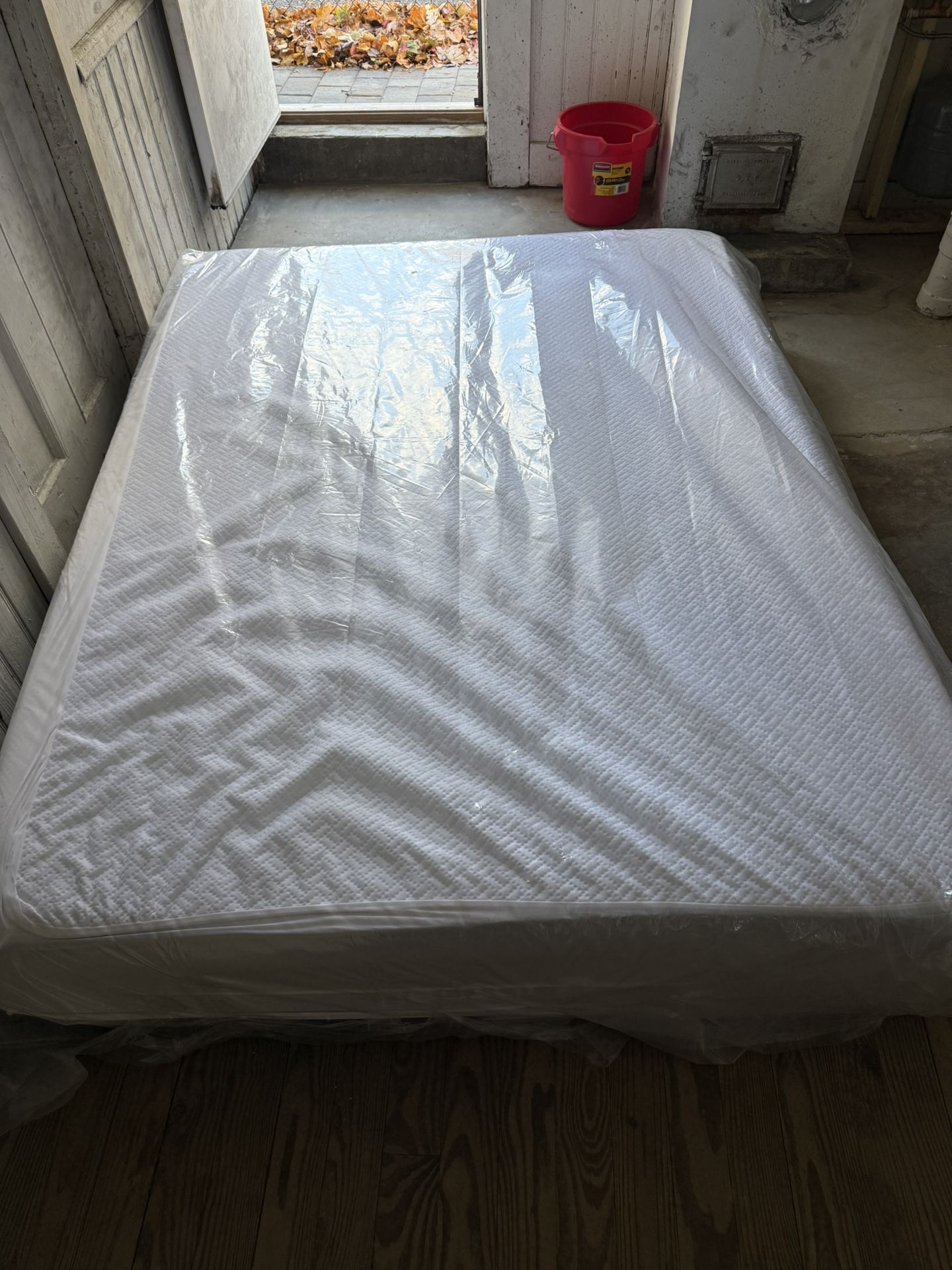 Nectar mattress (Queen)