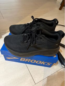 These are Brooks Adrenaline GTS 24