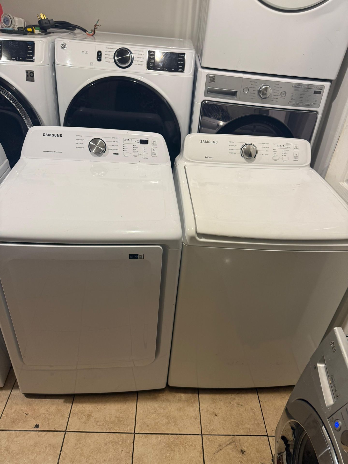 Nice Samsung washer and dryer set everything work good only $400