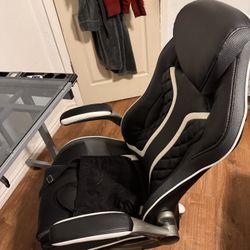 Gaming chair