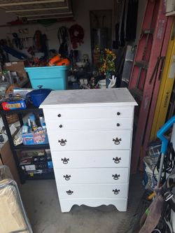 5 drawer white dresser