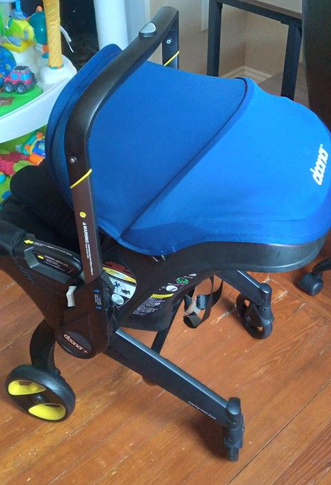 Donna Infant Car Seat and Stroller