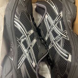Asics 1130 Black/Pure Silver 