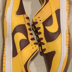 Nike Dunk Low  Arizona State Size 10 