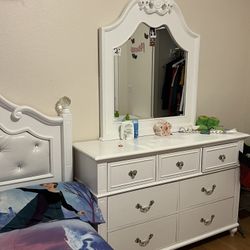 Twin Bed Set