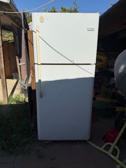 Free working refrigerator