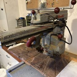 Delta Rockwell 900 Radial Arm Saw - Working 