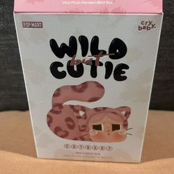 Labubu Checkmate Queen Vinyl Plush And Many Figurines-including BIE 