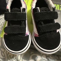 Toddler VANS  (size3.5)