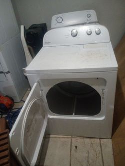 Whirlpool dryer working 30 days warranty with trade in for the price you see 👁️👁️