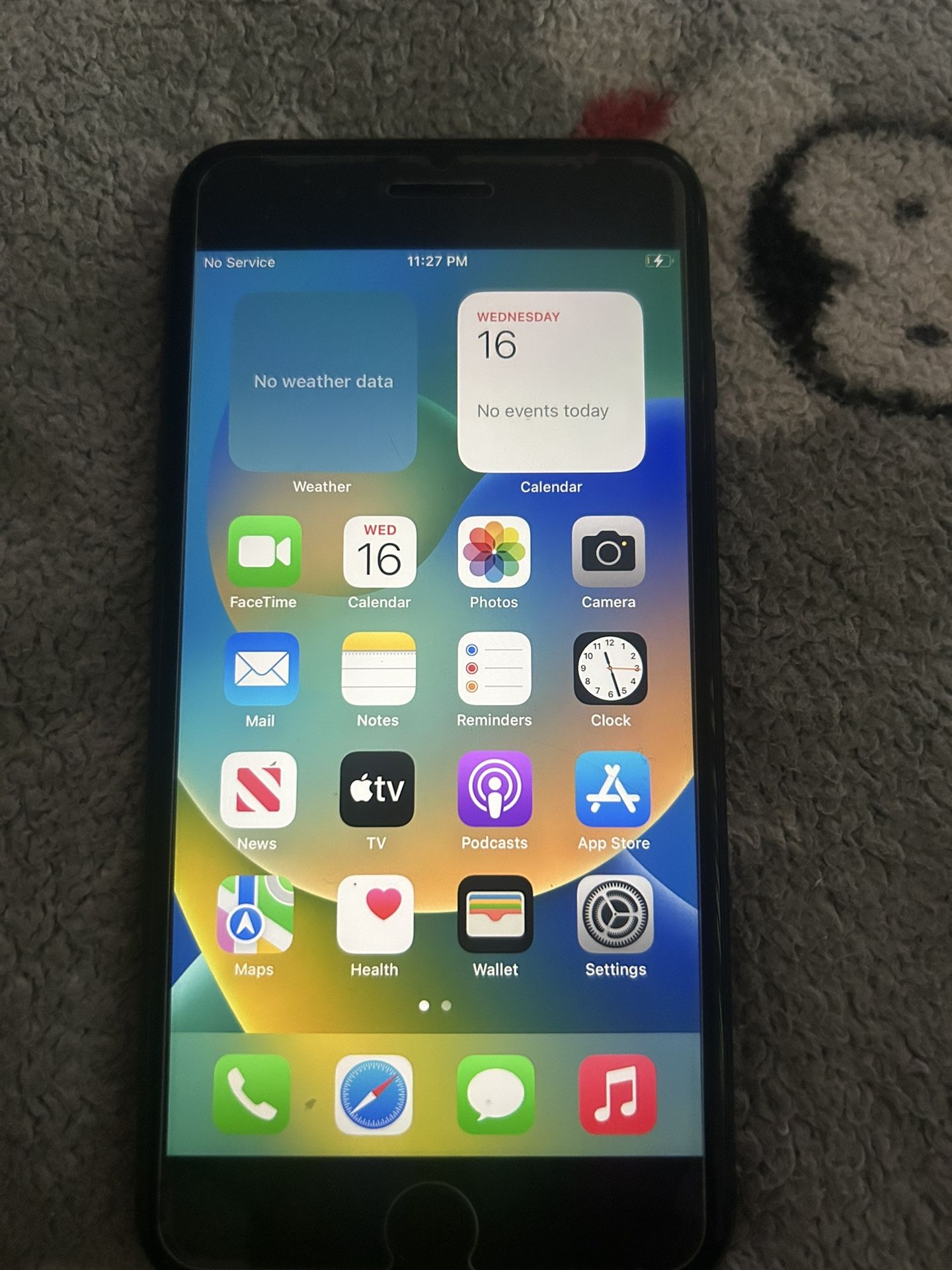 iPhone 8 Plus (BEST PFFER PICKUP ONLY)