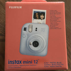 FujiFilm instax mini 12
