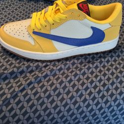 New, Never Worn Nike Travis Scott Canary