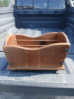 Wooden Vintagev Magazine Rack