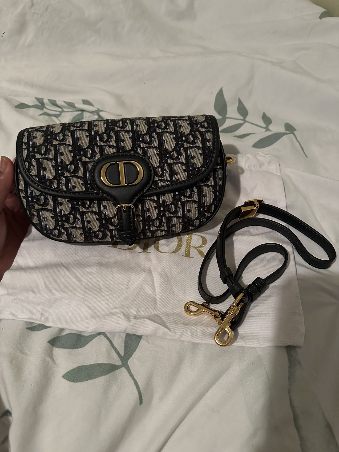 Women CD Shoulder Handbag