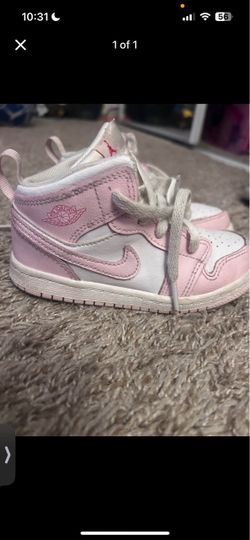 Girls Nike shoes