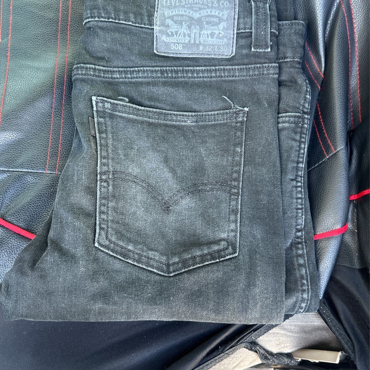 Levi’s 508 Black jeans